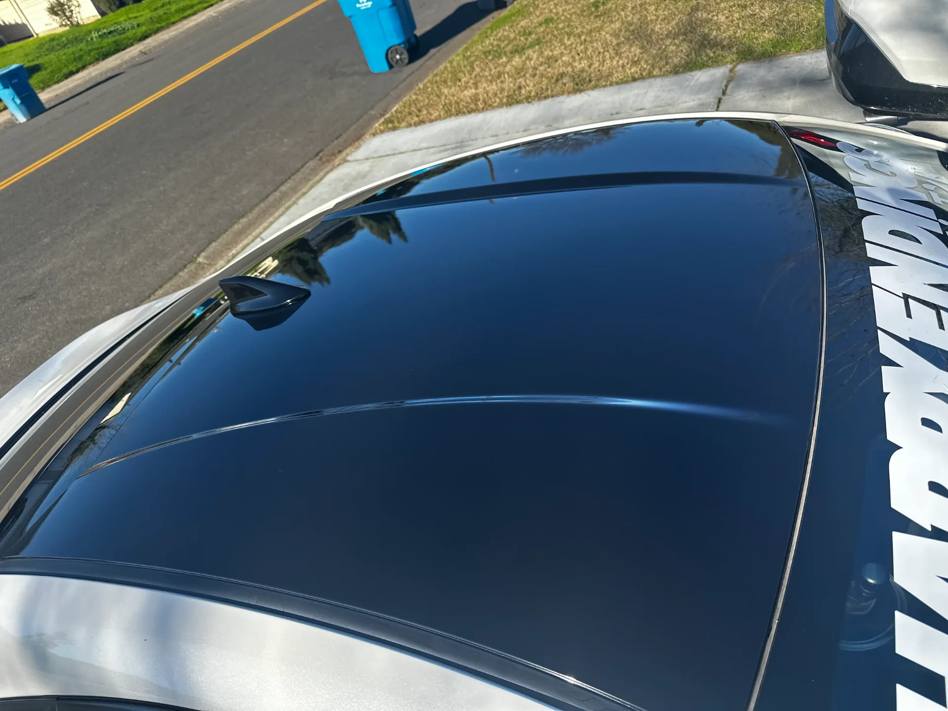 John Sigua roof / hood wrap detail